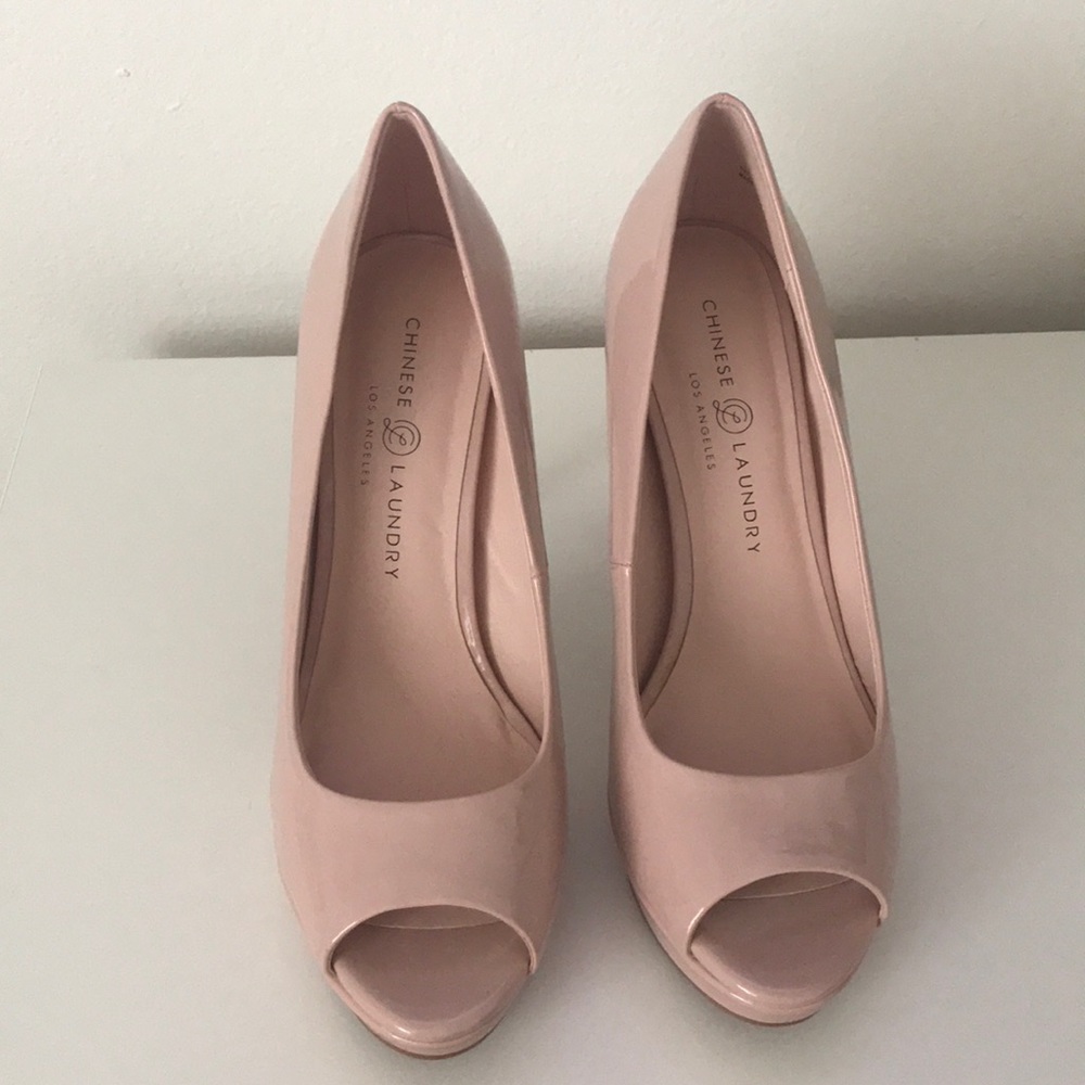 Chinese Laundry Haley pumps